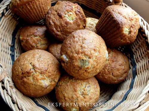 muffinki z rabarbarem
